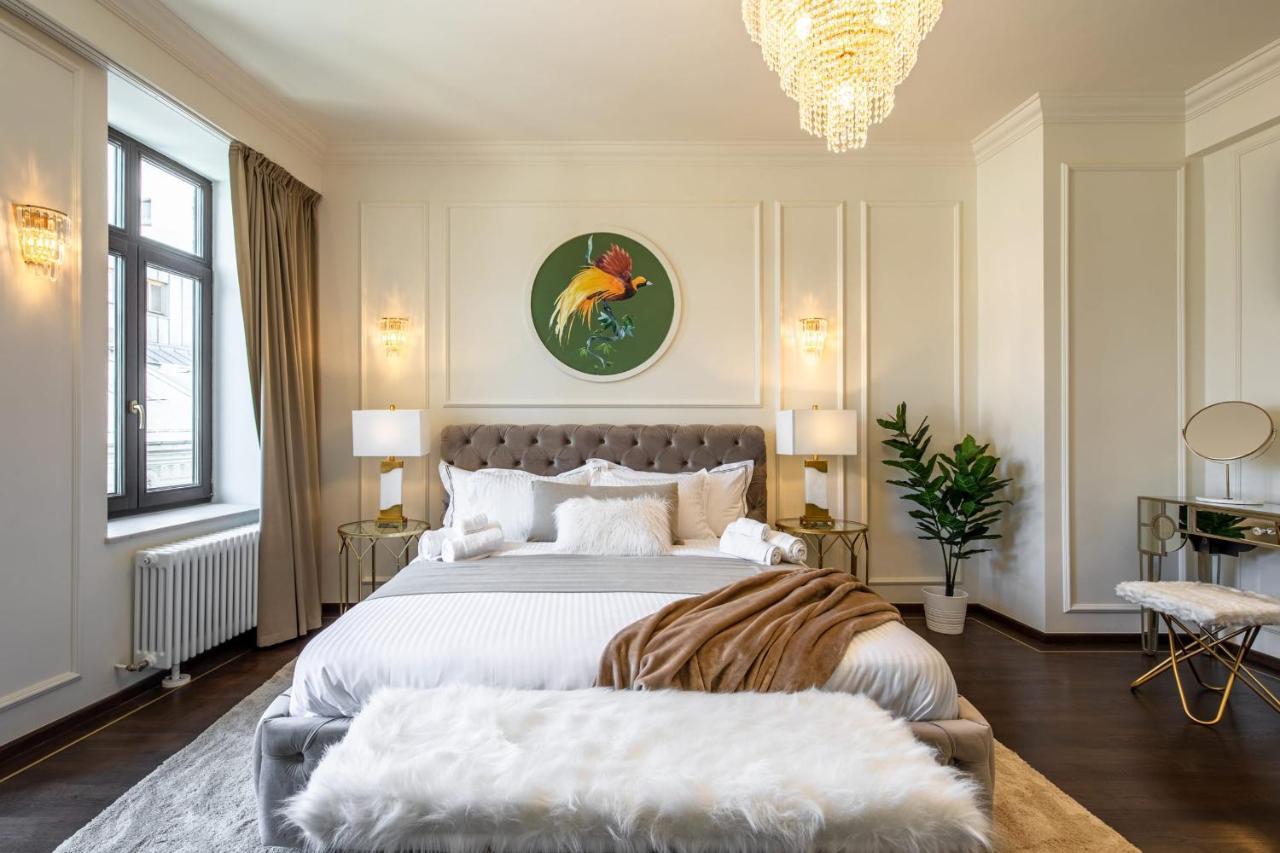 Holt Old Town Luxury Suites With Balcony Bucarest Extérieur photo