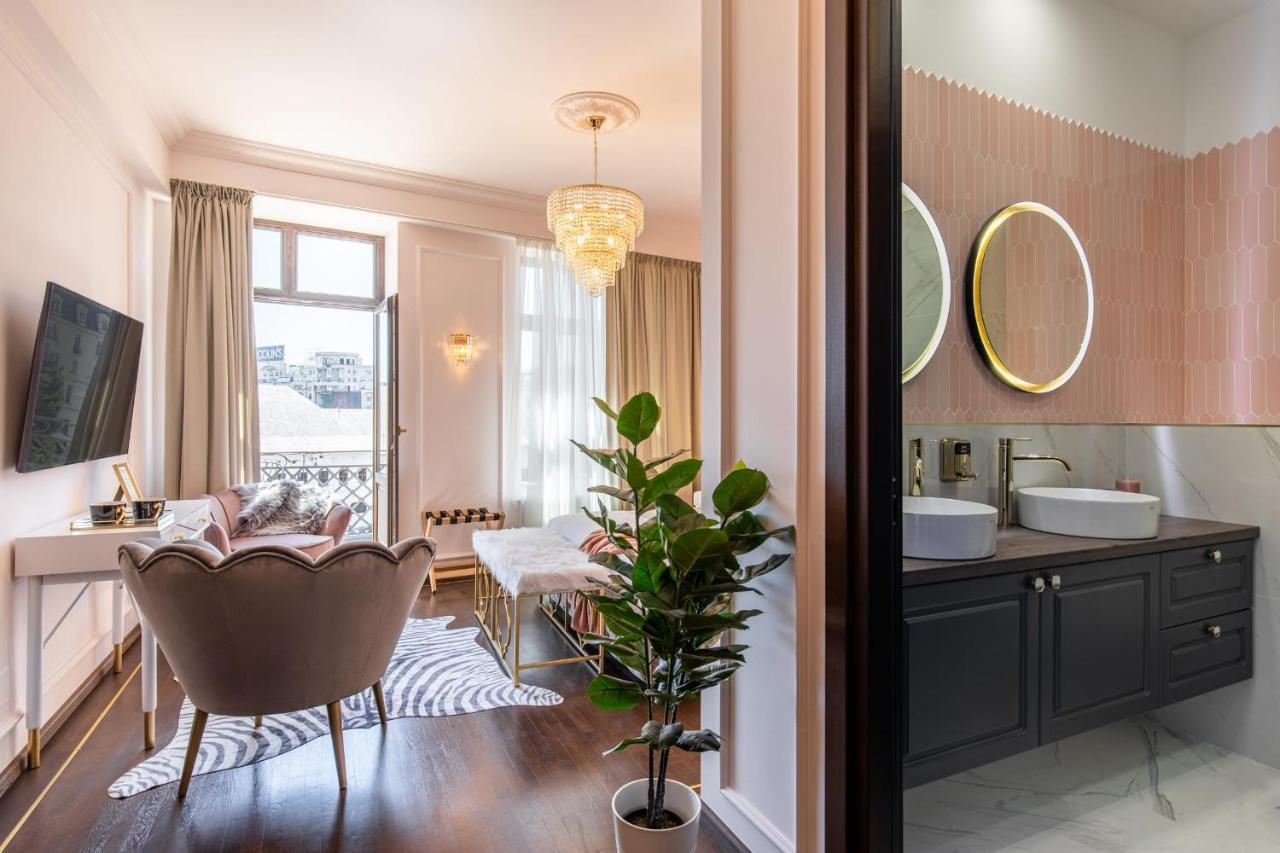Holt Old Town Luxury Suites With Balcony Bucarest Extérieur photo